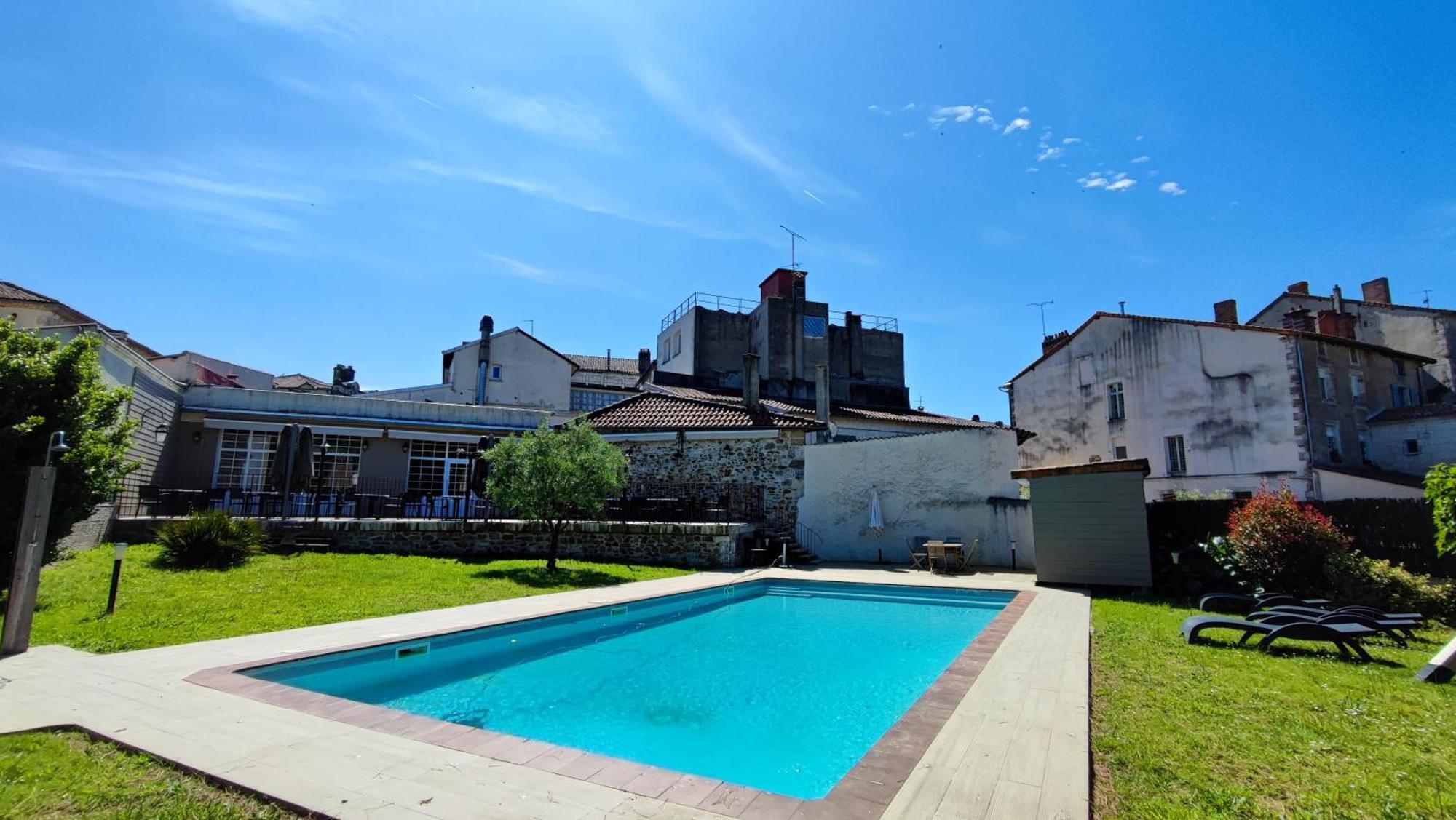 Logis Grand Hotel Pelisson Nontron Kültér fotó